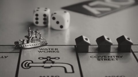 D&D: 5 magicznych przedmiotów niezbędnych dla Bladesingera